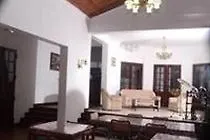 Vista Rooms Kandy Lake View Hotel